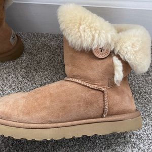 Ugg Bailey button boots
